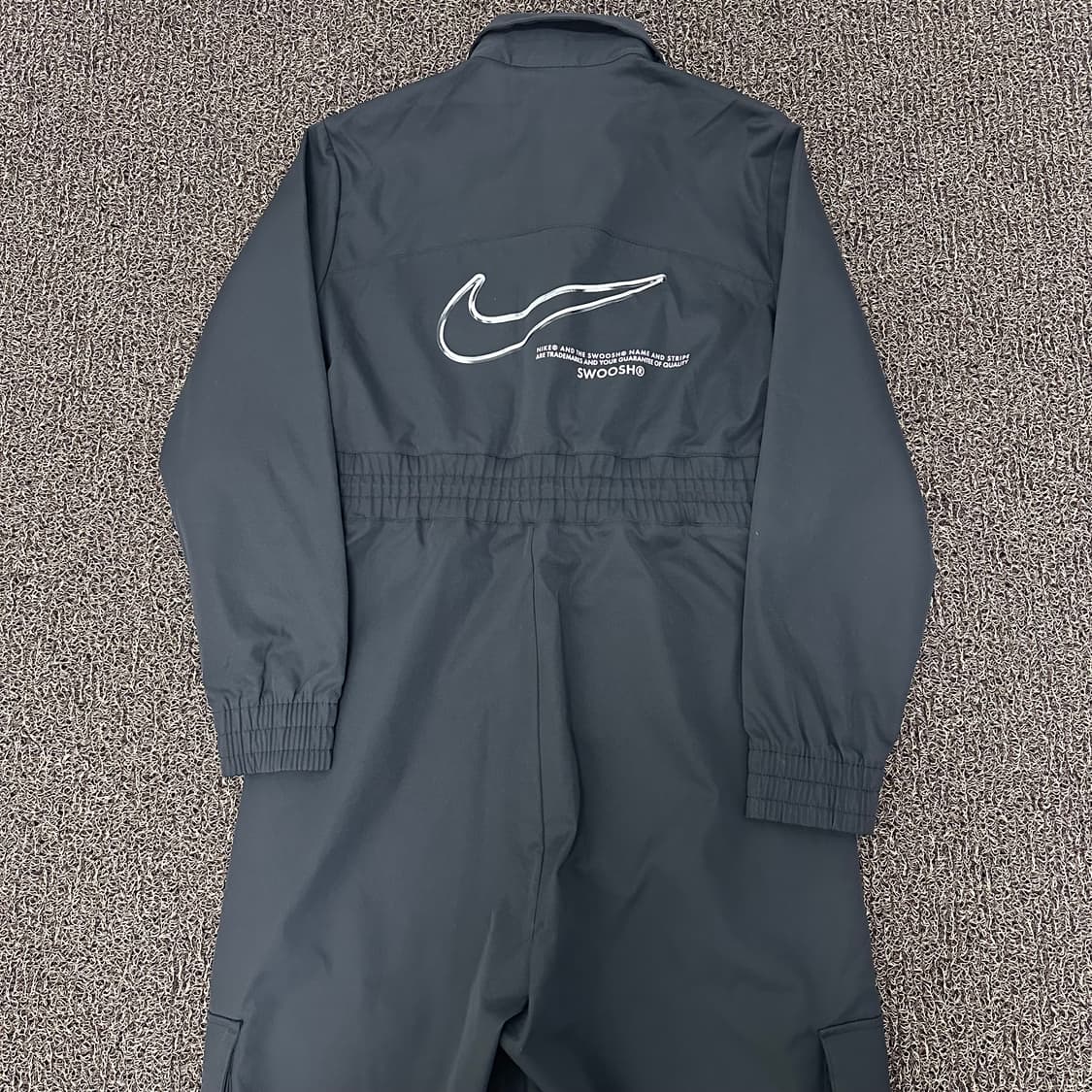 NIKE 나이키 스우시 카고 점프수트 블랙 M 상품이미지6