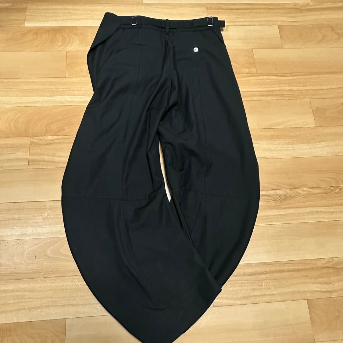 지용킴 Curved Wrap Trousers S사이즈 상품이미지5