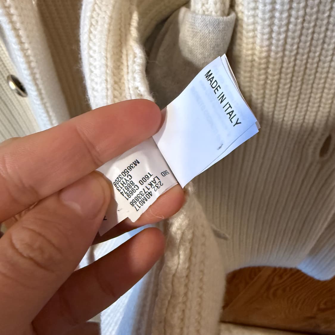 새상품) 브루넬로 쿠치넬리 24 f/w 금장 니트 가디건 자켓 상품이미지6