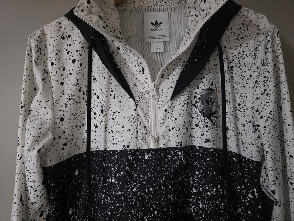 아디다스 플래닛토이드 반집업 바람막이. 싸이즈 95
 상품이미지2