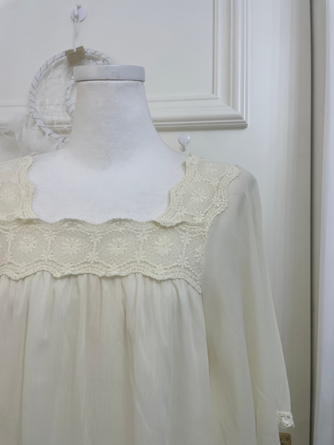 butter lace point cape blouse(size-F) 상품이미지7