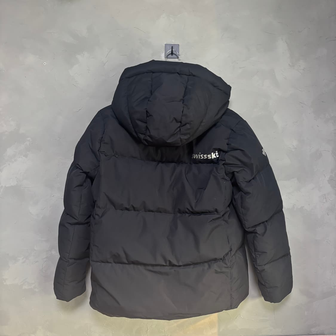 데상트 아우디 스위스 스키팀 덕다운 패딩 상품이미지4