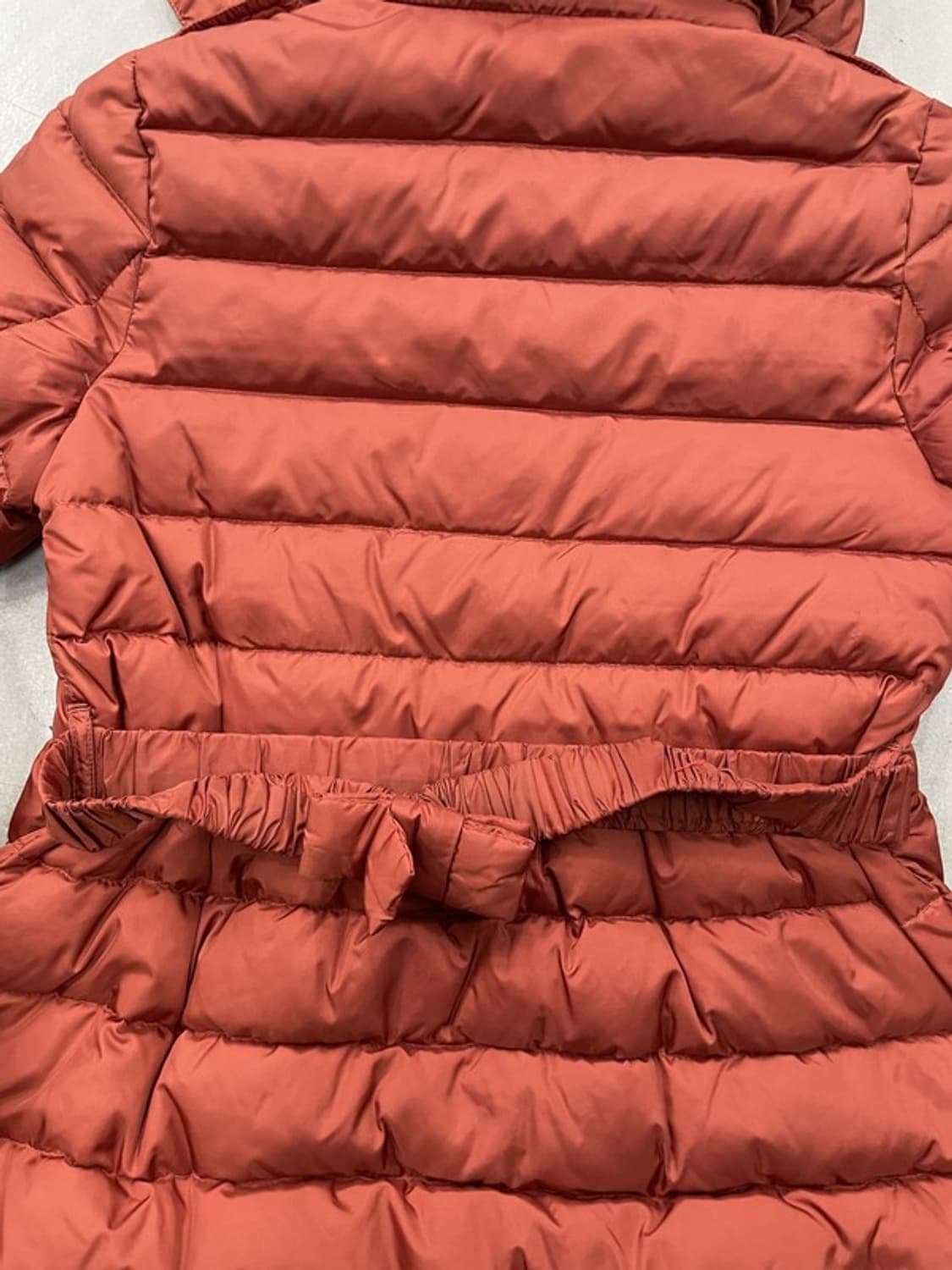 버버리 키즈 오렌지 패딩 12Y 상품이미지4