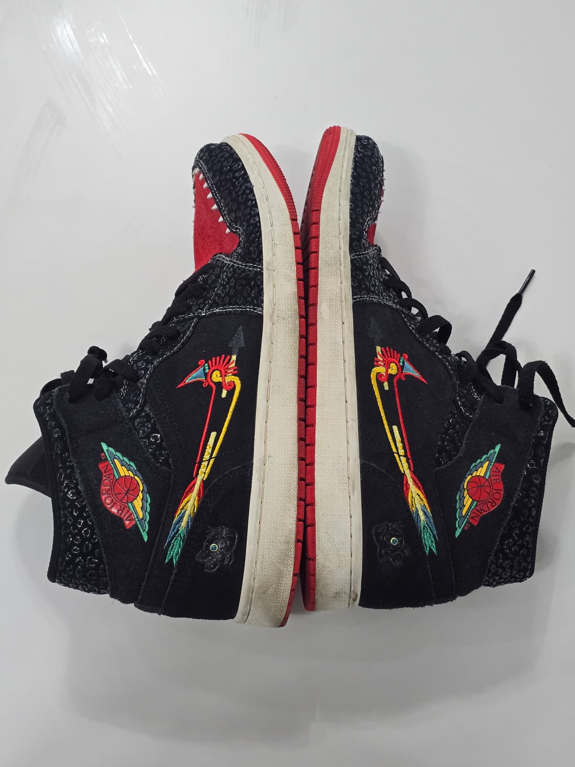 나이키 에어조던 1 미드 - 시엠프레 페밀리아 275 상품이미지5