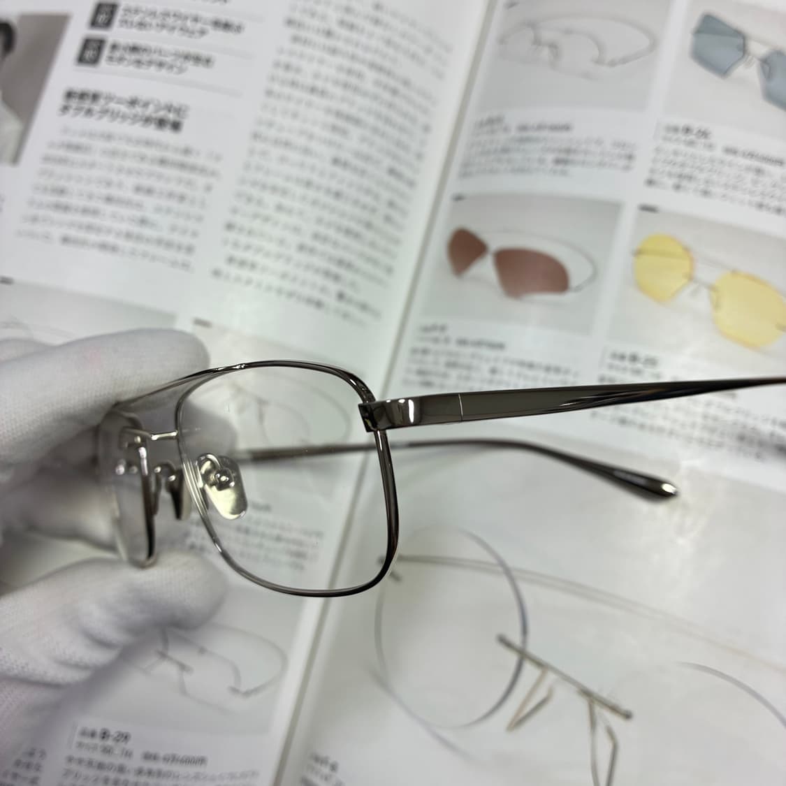 LINDA FARROW 린다패로우 투브릿지 실버 티타늄 일본 제작 안경 상품이미지3