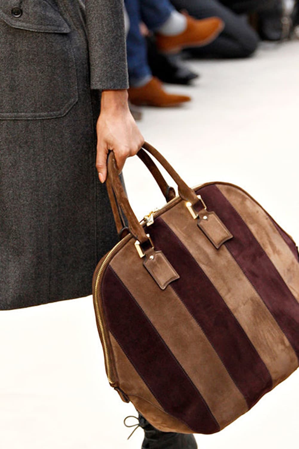 버버리 프로섬 스웨이드 토트백 베이지 브라운 컬렉션 명품 가죽 가방  상품이미지1