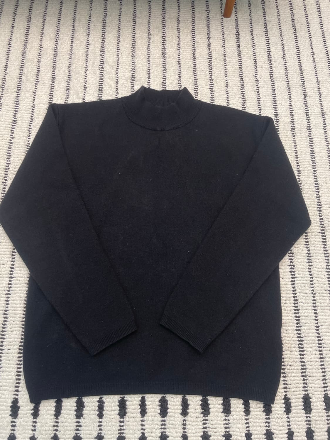 쿠어(Coor) 울 케시 혼방 모크넥 니트 블랙 상품이미지2