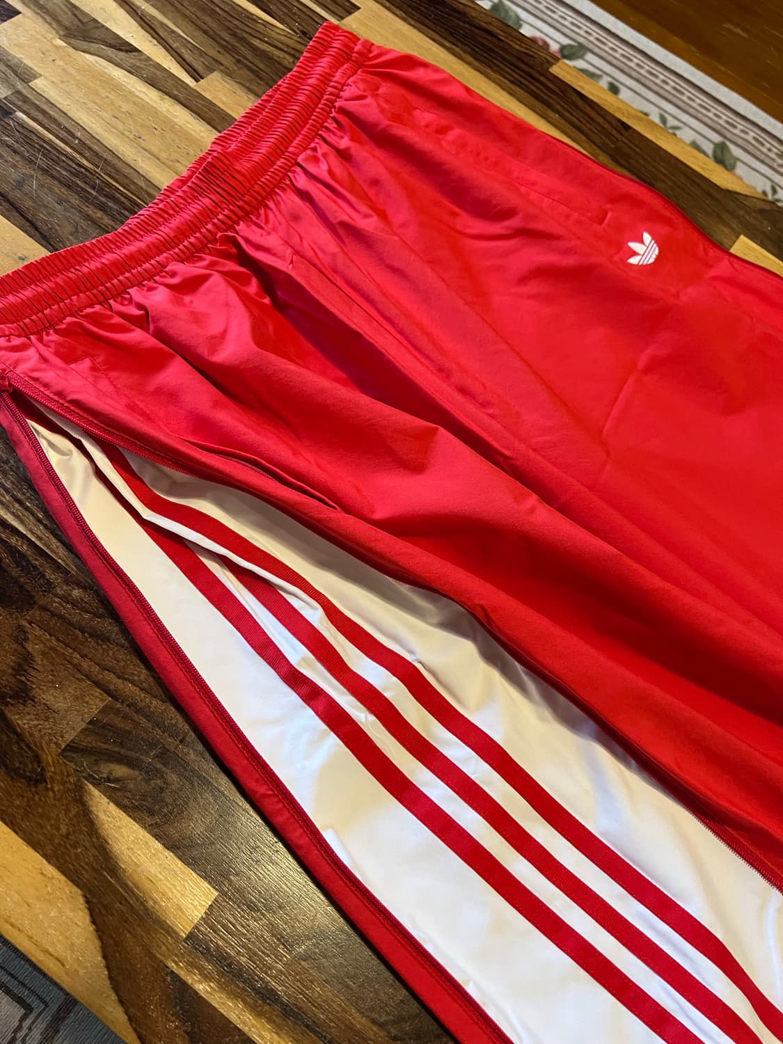 아디다스 아딜레늄 시즌 3 트랙 조거 팬츠 (실착 1회) 상품이미지1