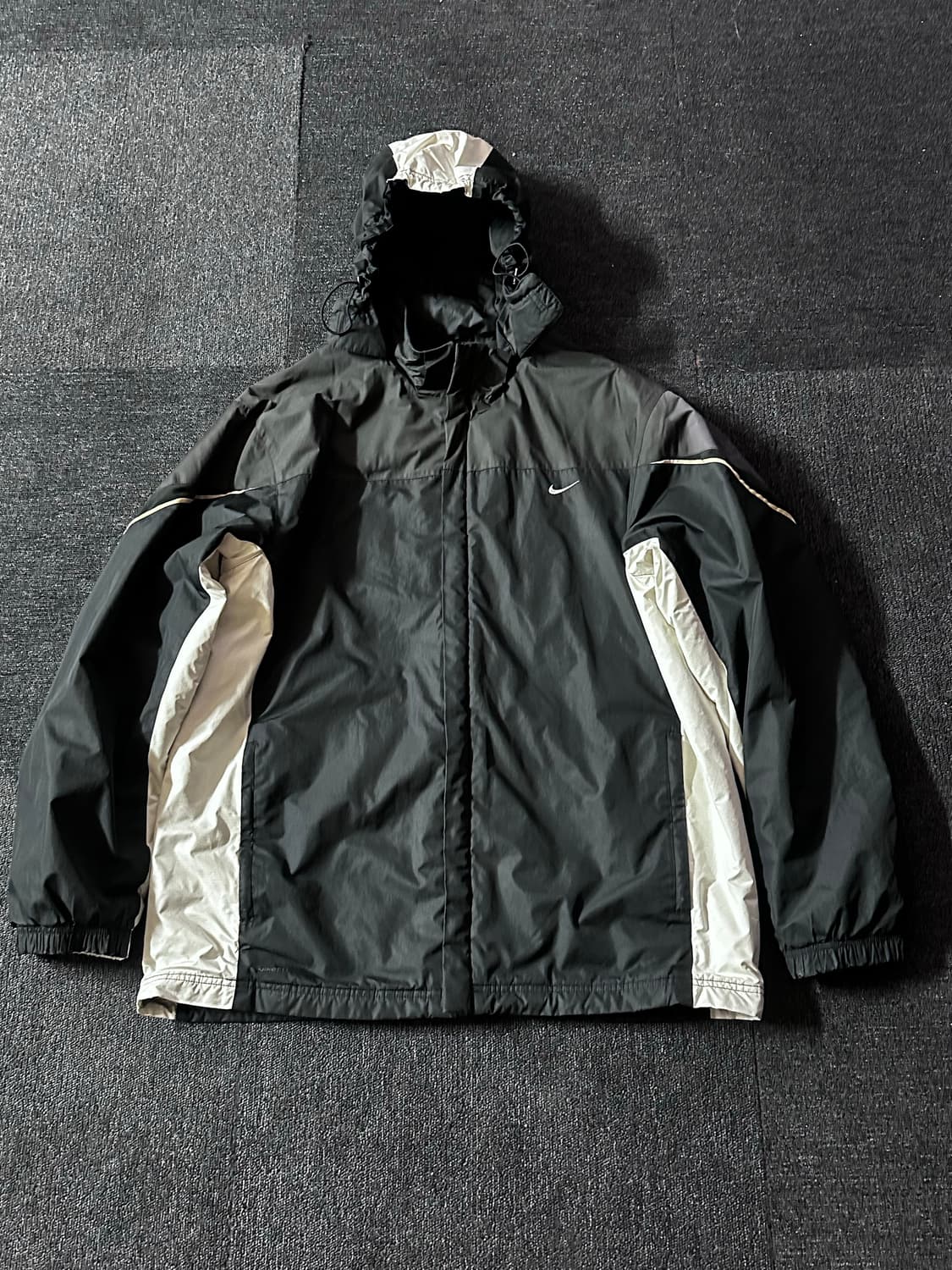 나이키 나이키 스톰핏 블랙 화이트 점퍼 자켓 XXL 상품이미지1