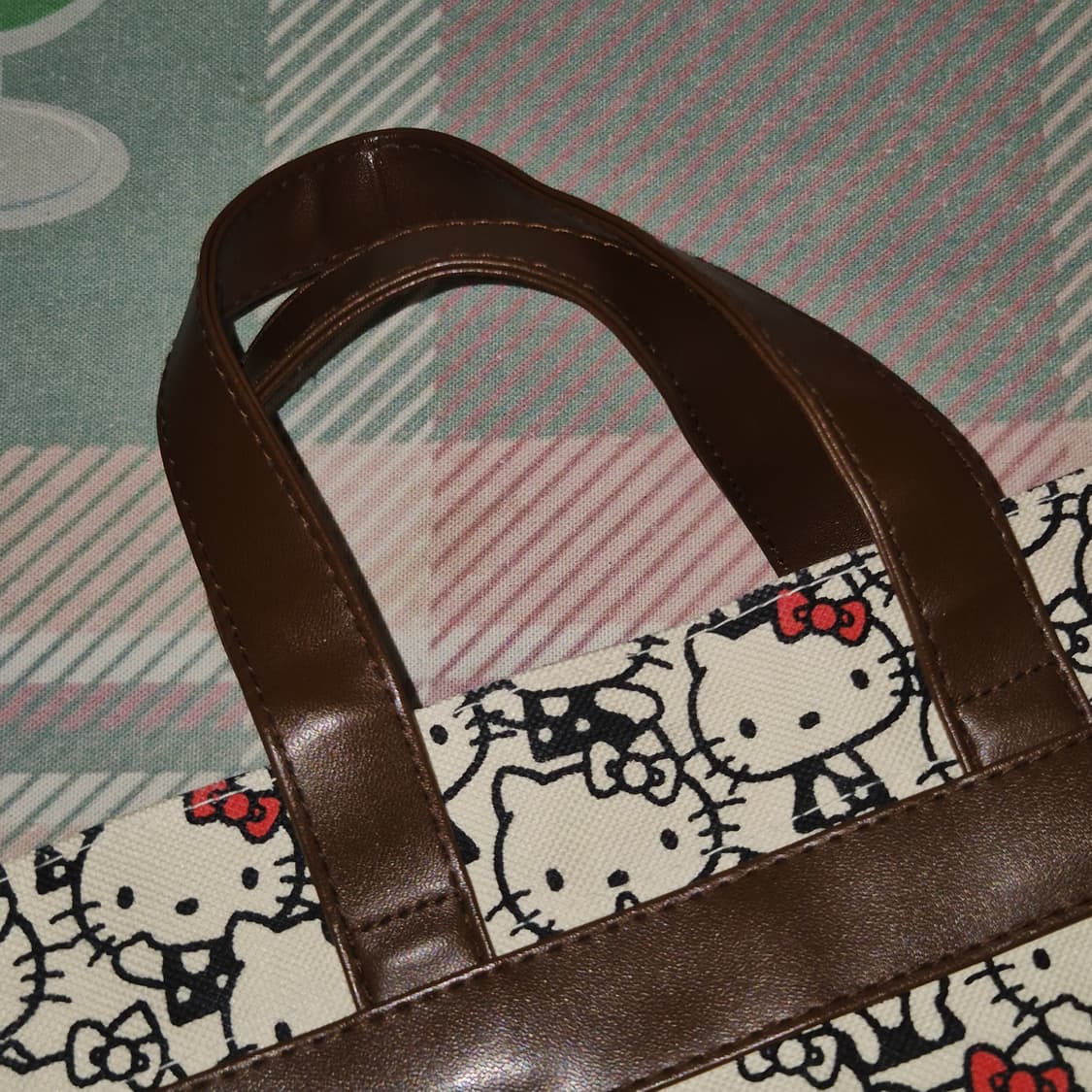 06s 키티 x 마츠모토 키요시 한정 레더 토트백 상품이미지10