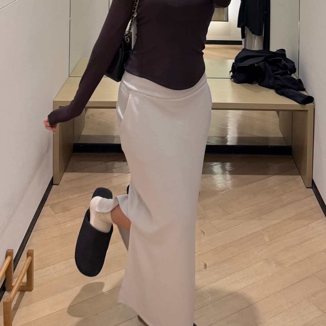 룰루레몬 Softstreme 풀온 하이라이즈 맥시스커트 상품이미지1