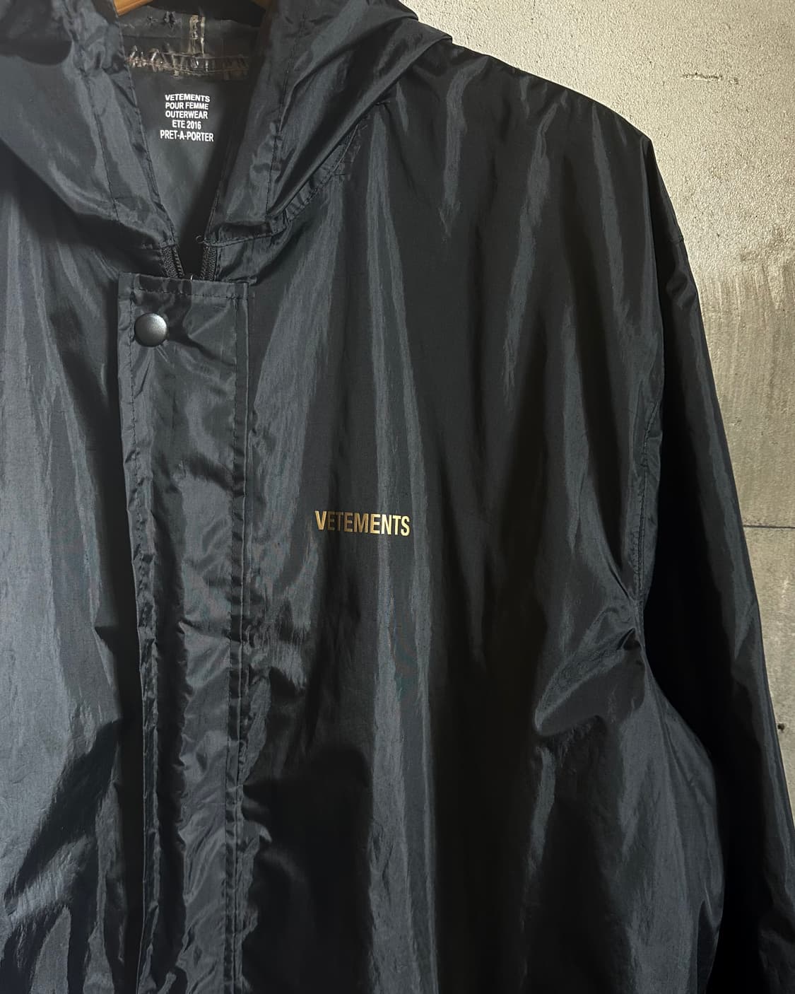 베트멍 VETEMENTS 레인 코트 상품이미지4