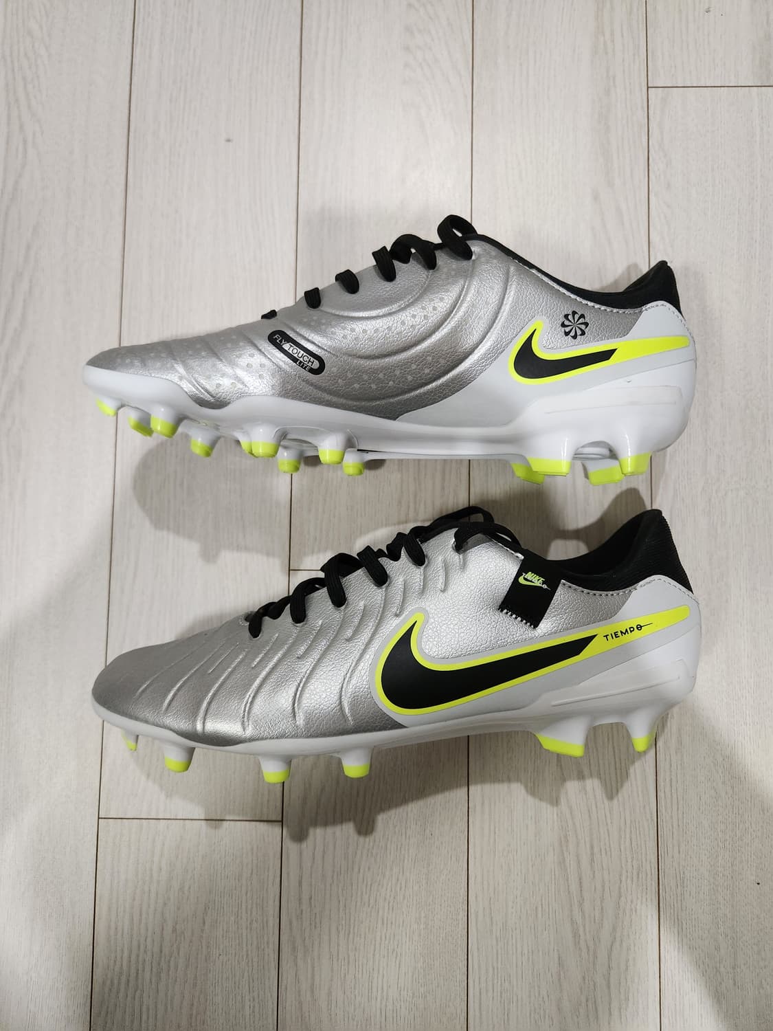 (새상품)나이키 티엠포 레전드10 아카데미 FG MG 축구화 사이즈270 상품이미지4