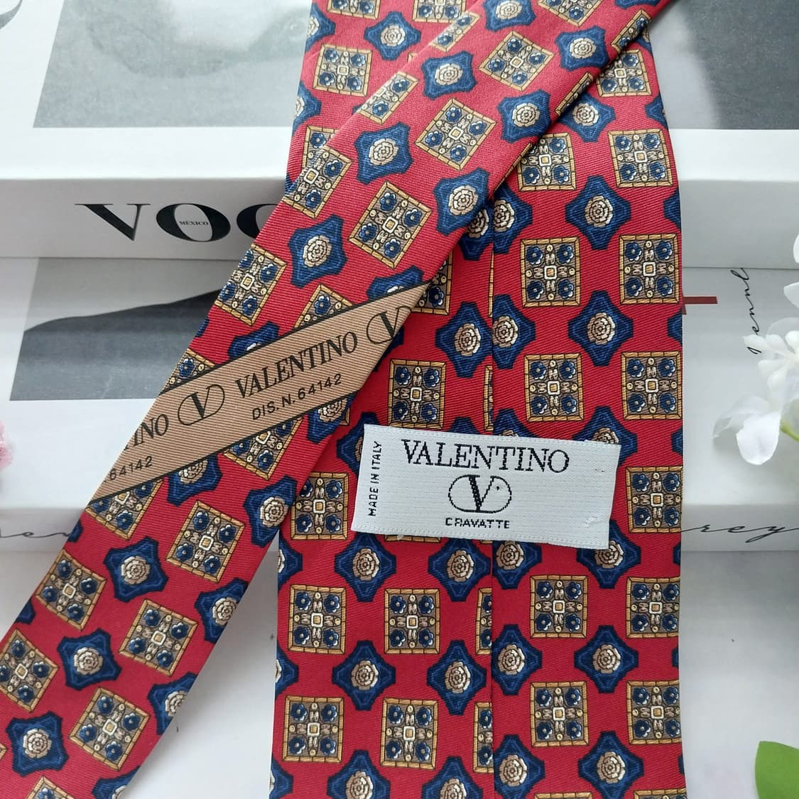 발렌티노 실크 기하 메달리온 패턴 넥타이 9.5cm A+등급 K1756
 상품이미지6