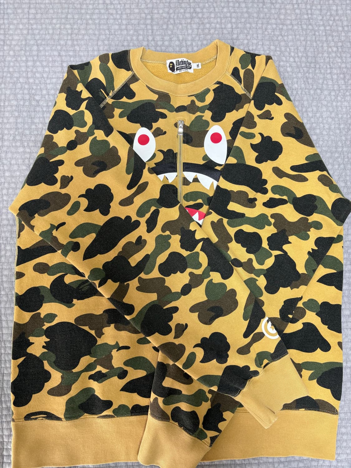 Bape Shark Crewneck 상품이미지1