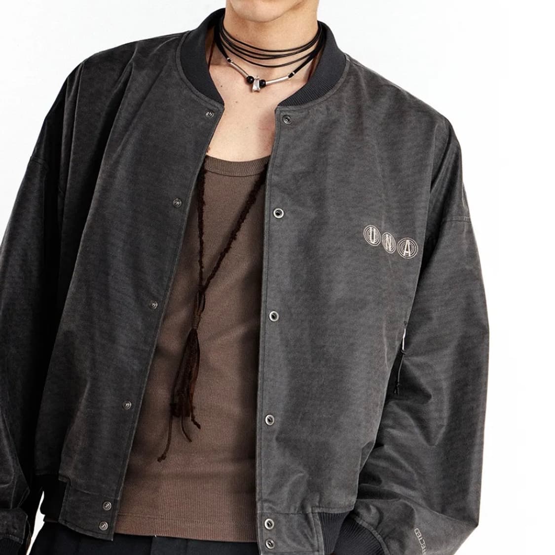 (L) 언터펙티드 UNAFFECTED 자수 수베니어 자켓 차콜 상품이미지5