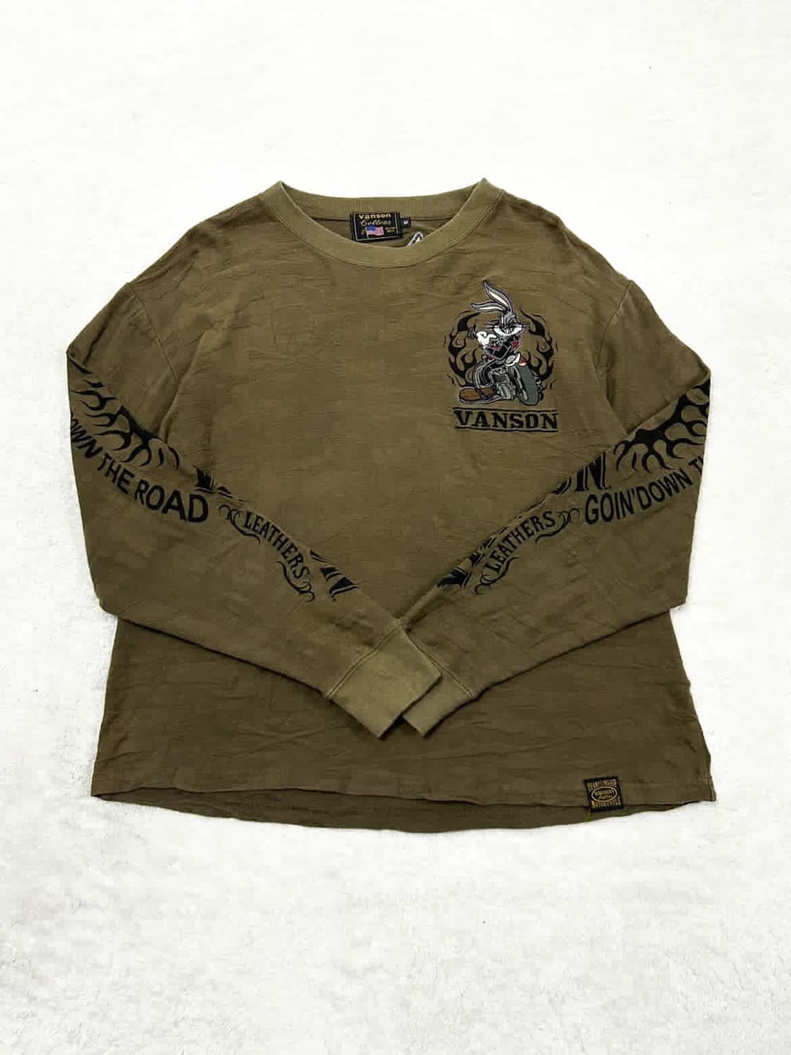 밴슨 x 루니툰즈 빅로고 카키 롱슬리브 상품이미지6