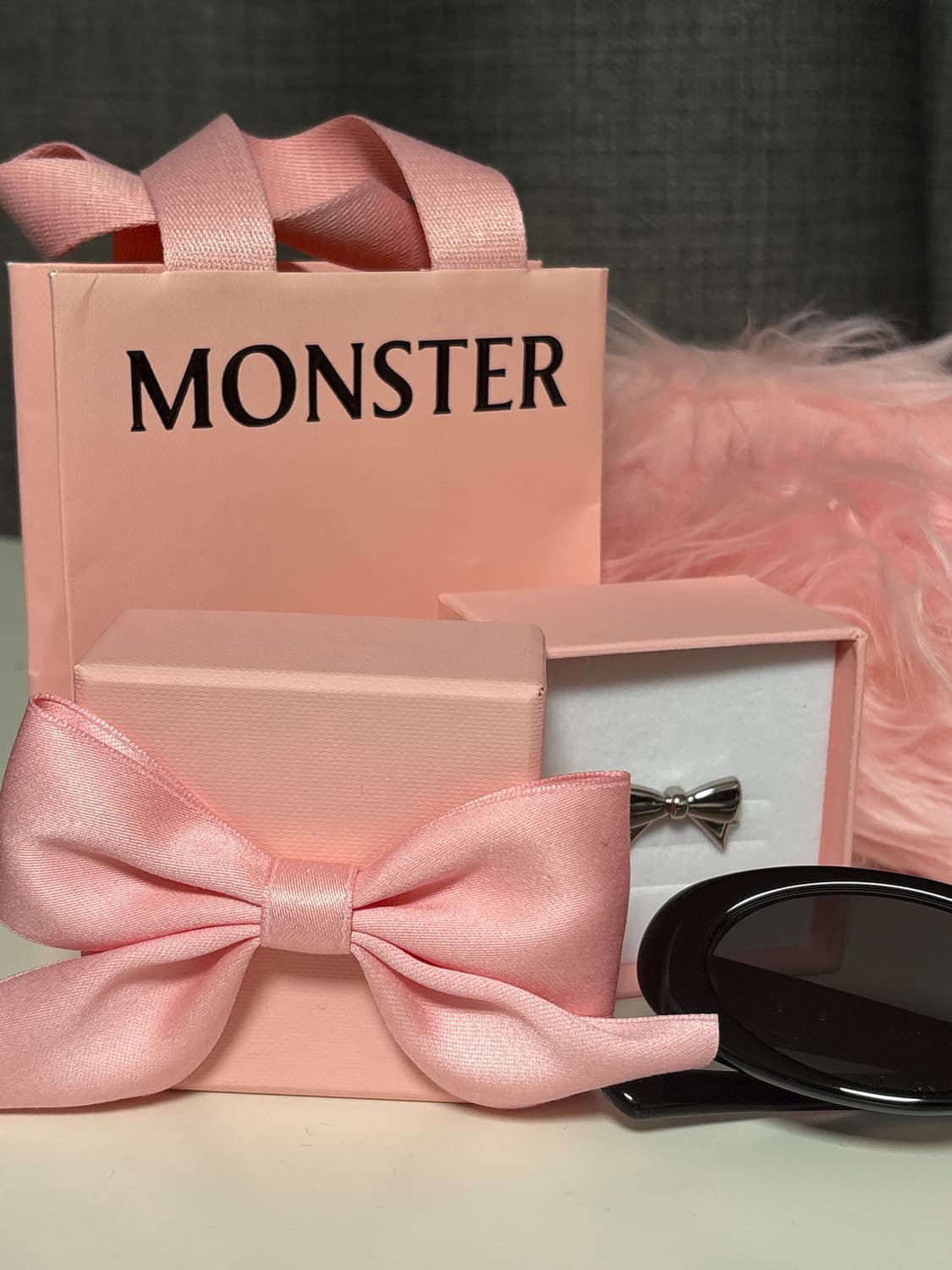 젠틀 몬스터 x 제니 젠틀 살롱 허쉬 01 블랙 그레이 상품이미지2