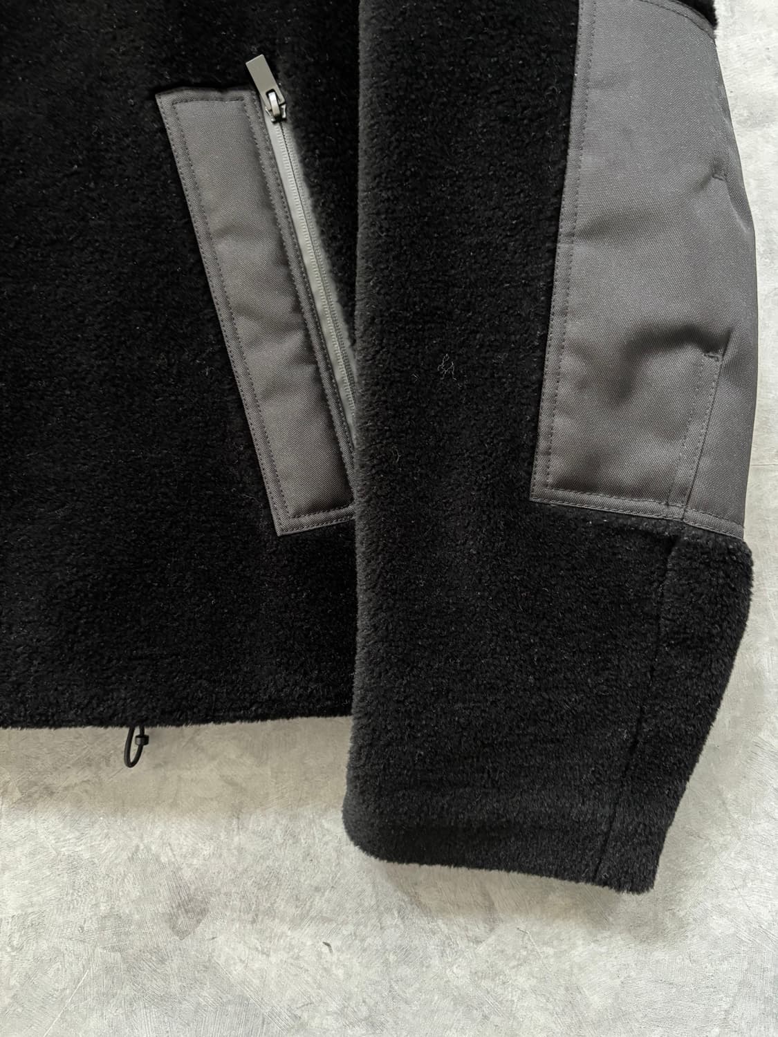 Solid Homme 솔리드 옴므 22FW 블랙 플리스 퍼 자켓 상품이미지2