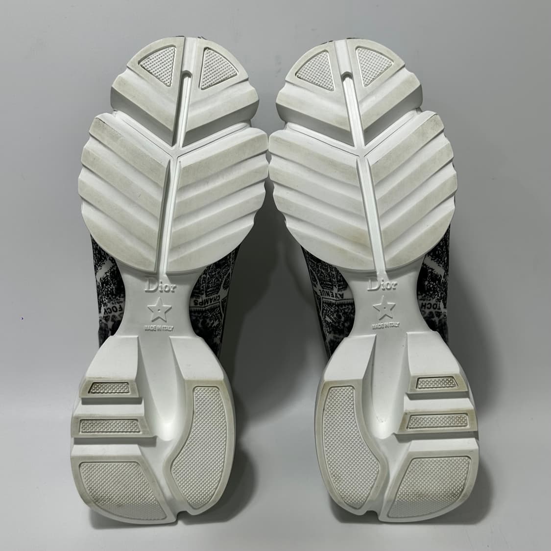 디올 D 커넥트 테크니컬 패브릭 파리 스니커즈 (245)  상품이미지7