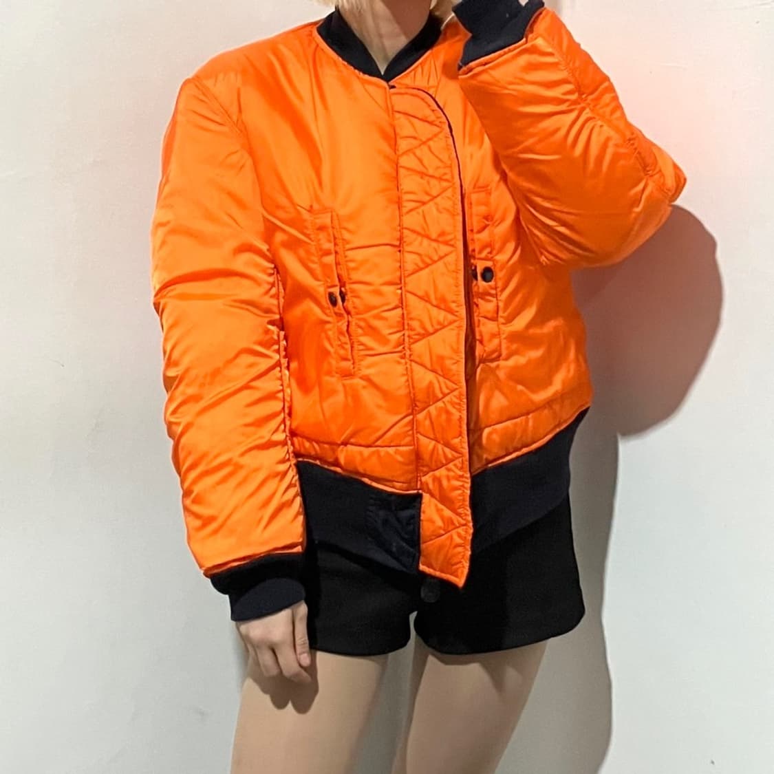 알파인더스트리 리버시블 항공점퍼 상품이미지1