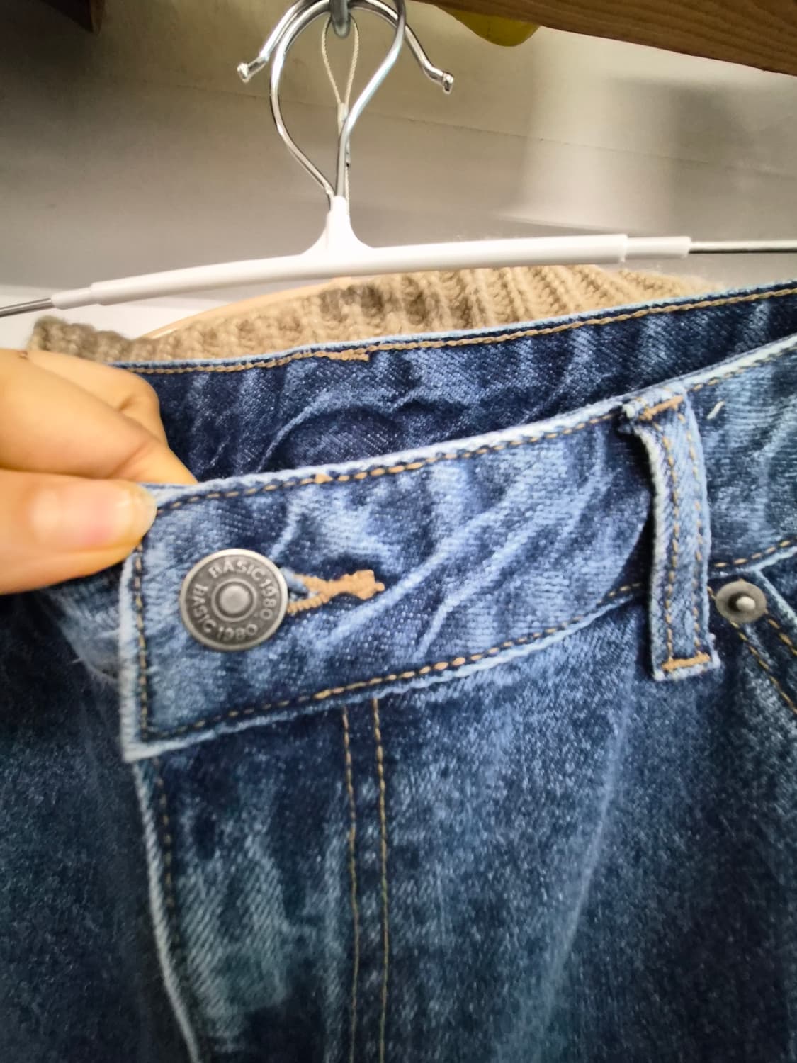 COS 프린지 트위드 니트 가디건 . 카고데님  버뮤다팬츠 상품이미지8