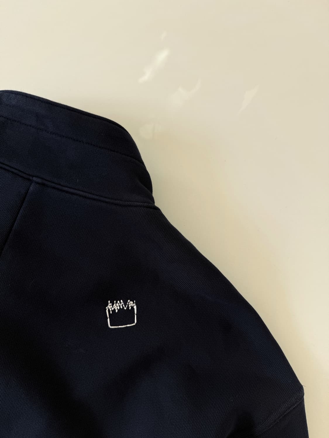 아더에러 오버핏 테이텀 로고 스웻 점퍼 상품이미지5