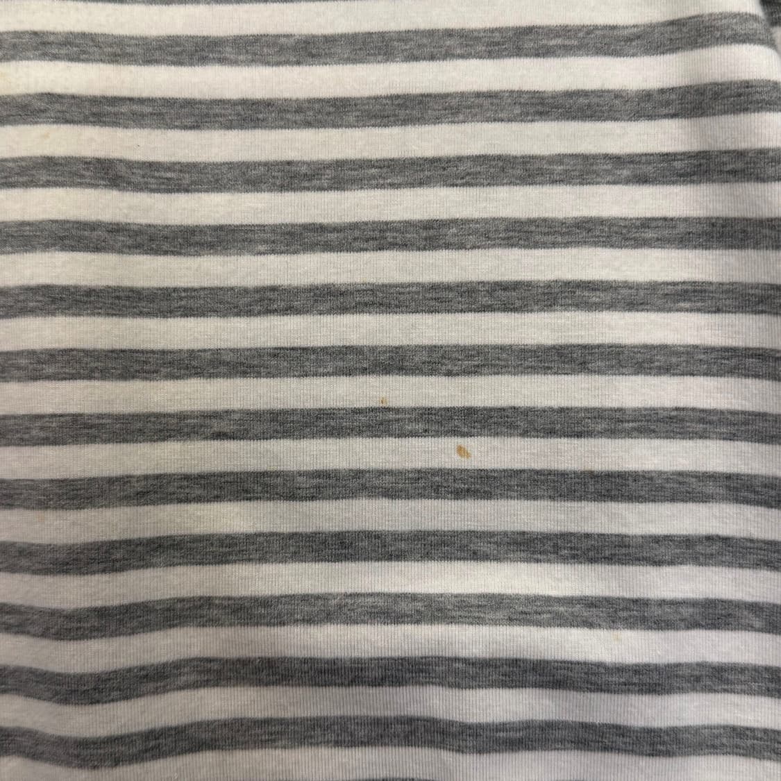 캘빈클라인진스 스트라이프 브이넥 반팔 티셔츠 프릴 밑단 레이어드 그레이 상품이미지9