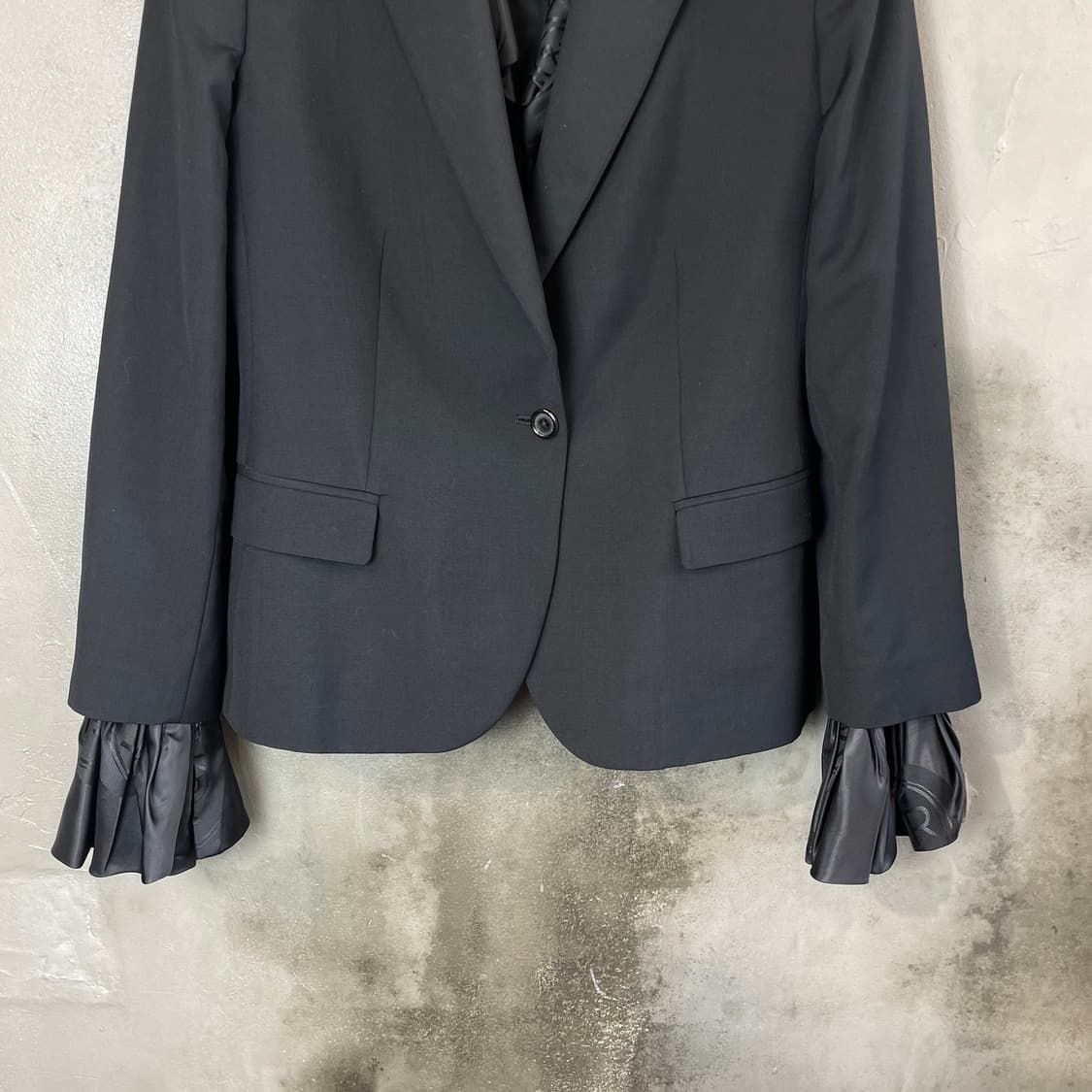 빅터앤롤프 러플 블레이저 상품이미지4