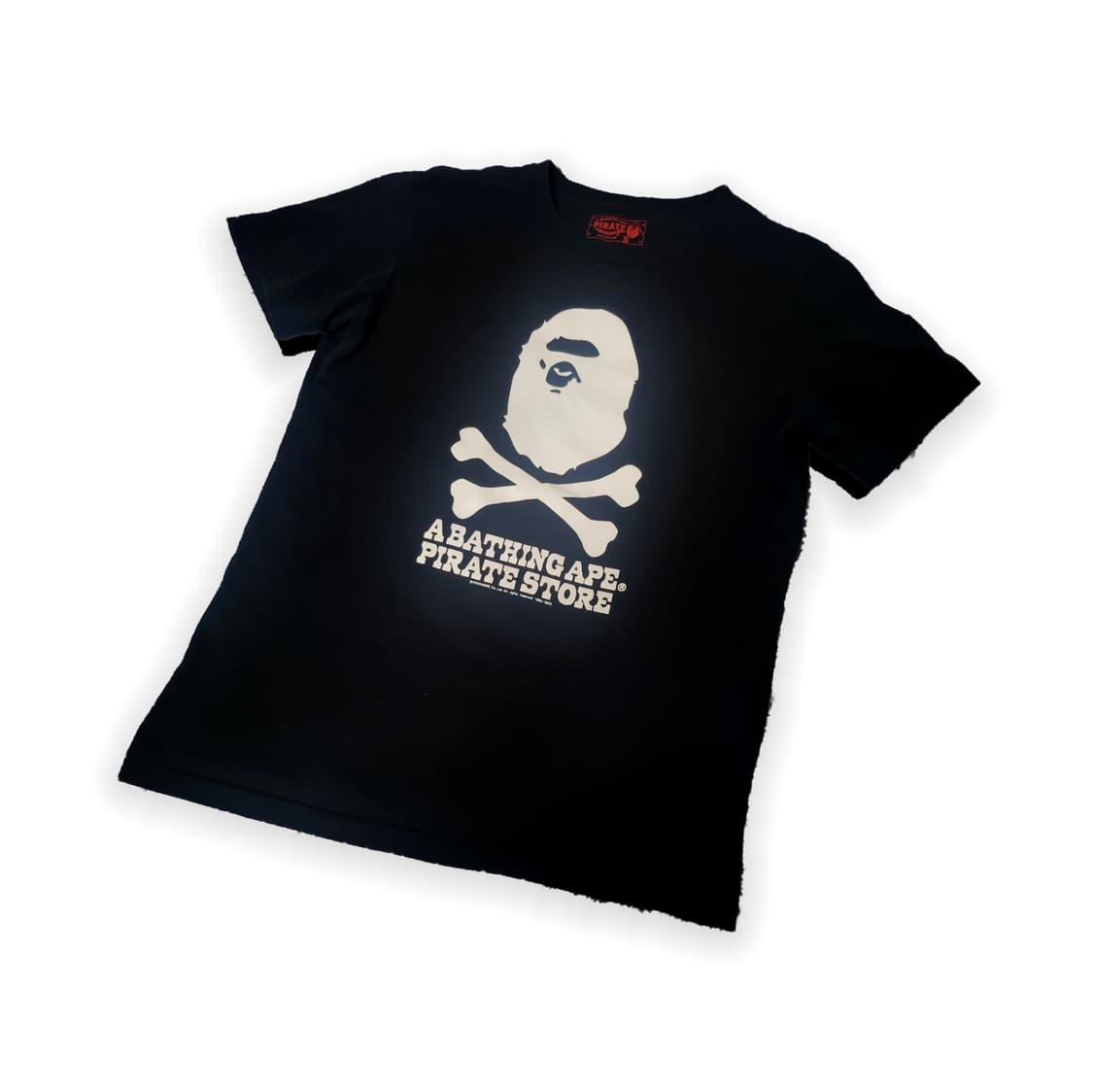 A Bathing Ape 파이럿 스토어 티셔츠 상품이미지1