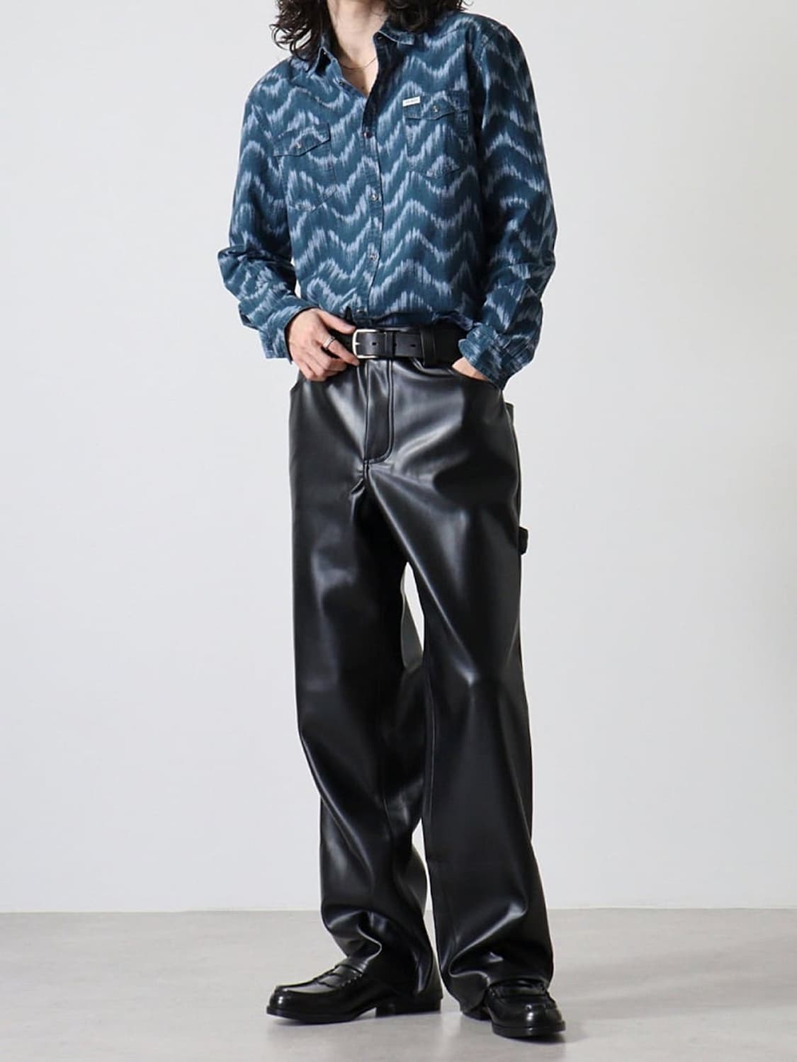 guess /게스 오리지널스 PU 카펜터 팬츠 블랙 상품이미지4