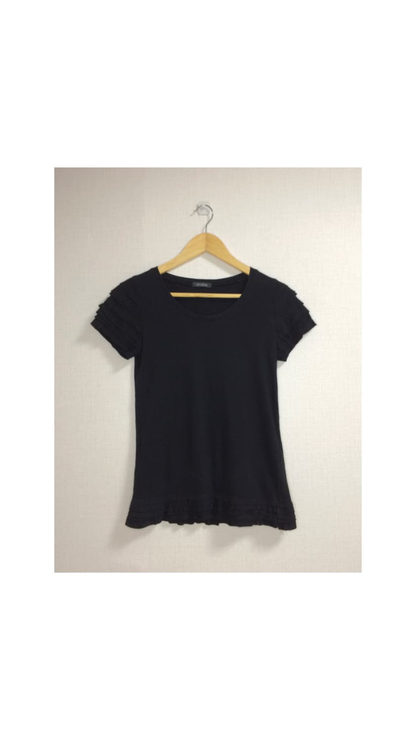 빈티지 컷 프릴 블랙 반팔 티셔츠 상품이미지1