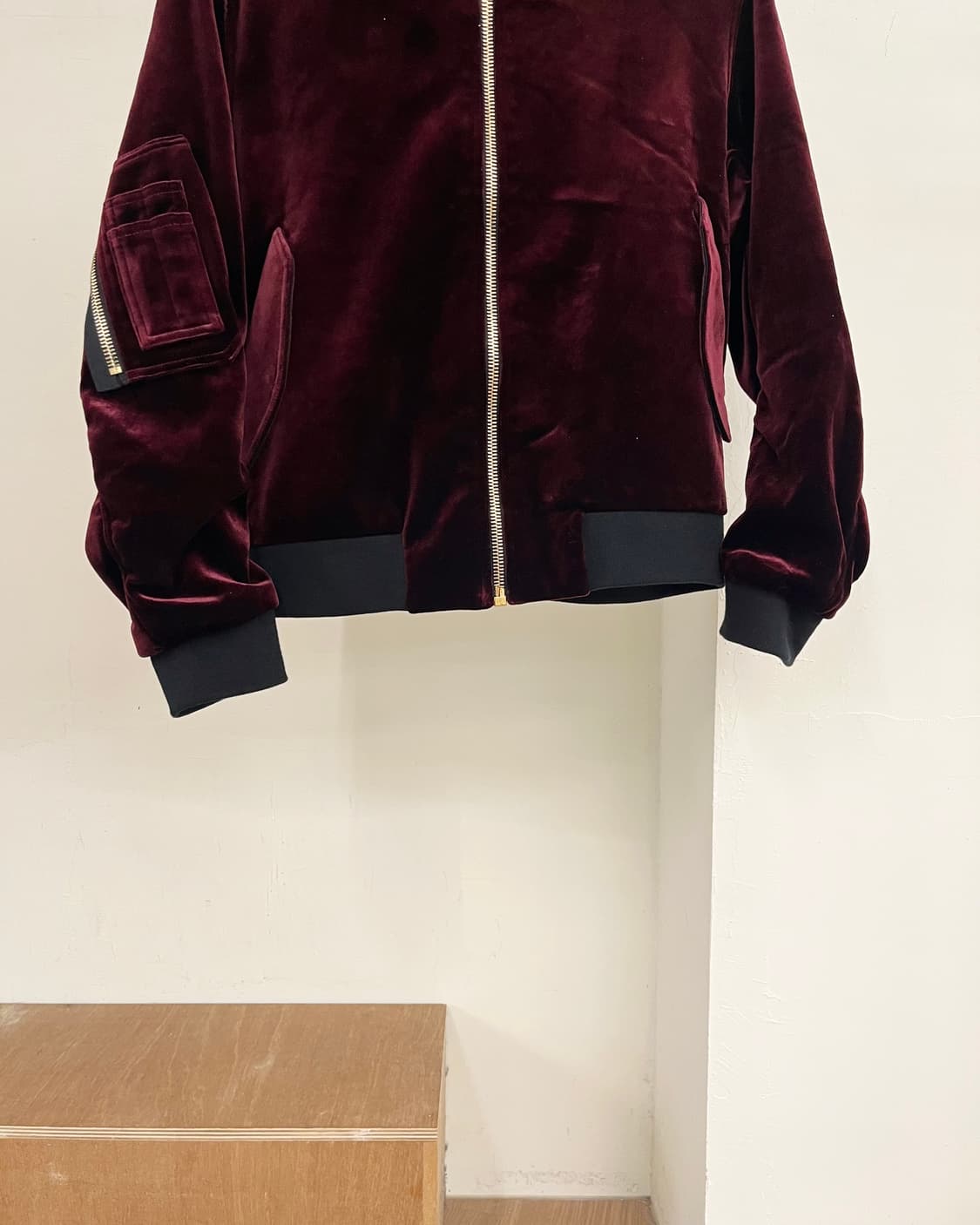 산드로 버건디 벨벳 봄버 자켓 상품이미지5