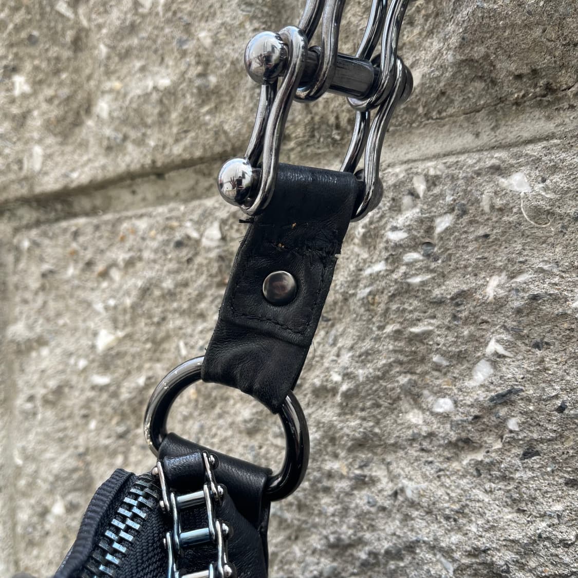 [OS] THOMAS WYLDE 블랙 레더 체인 숄더백 상품이미지7