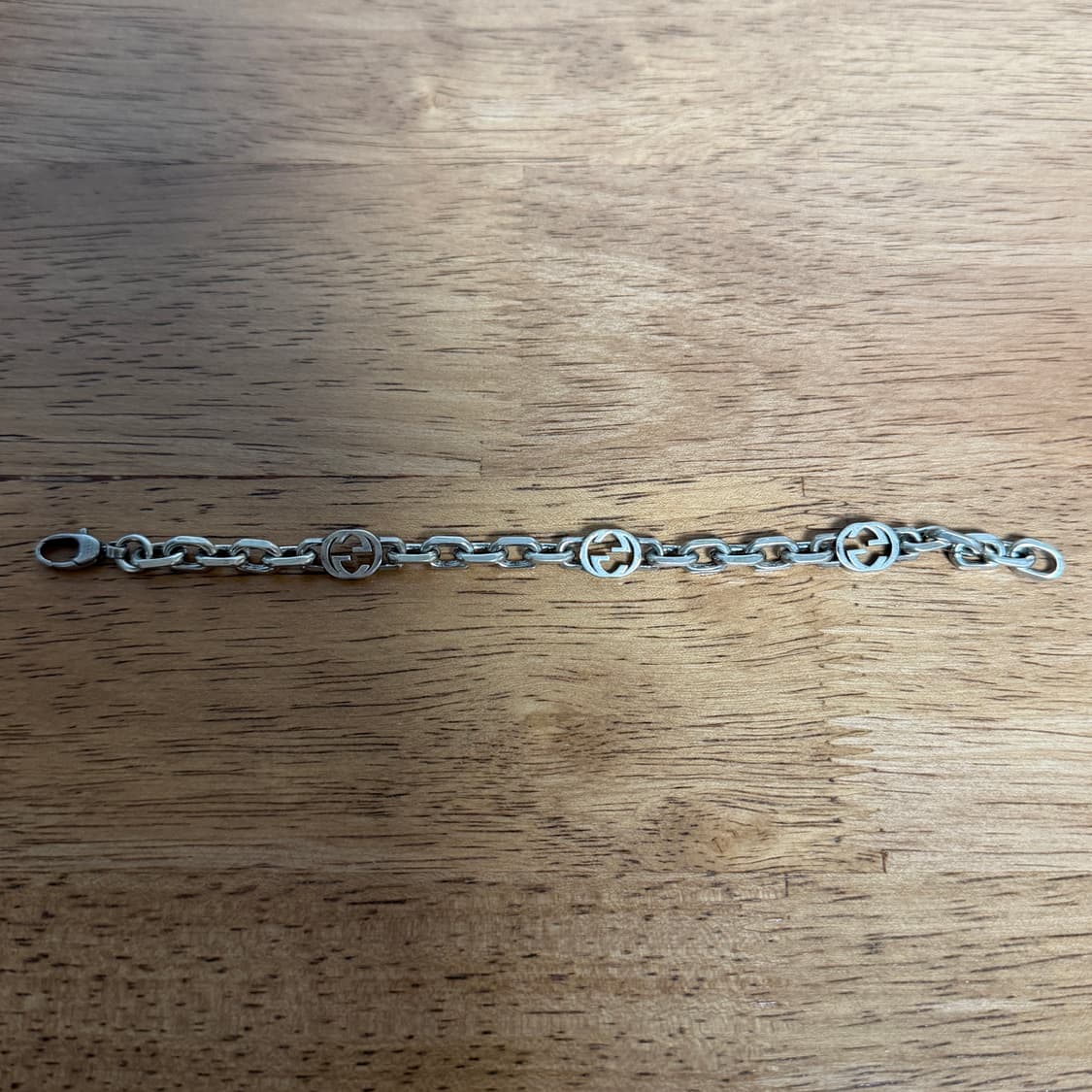 구찌 인터로킹 빈티지 디테일 팔찌 상품이미지1