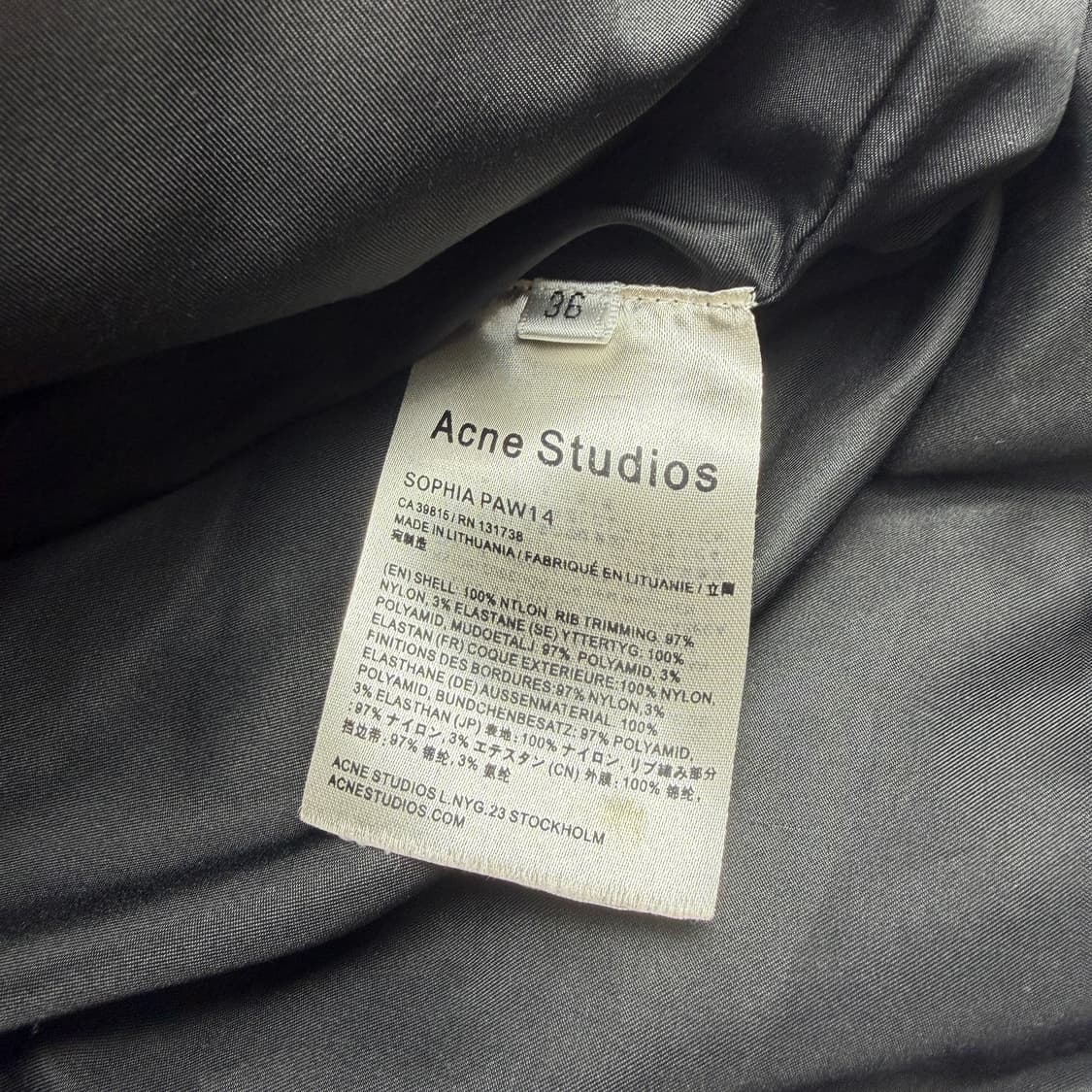 아크네스튜디오 sophia paw14 숏 패딩 36 상품이미지3