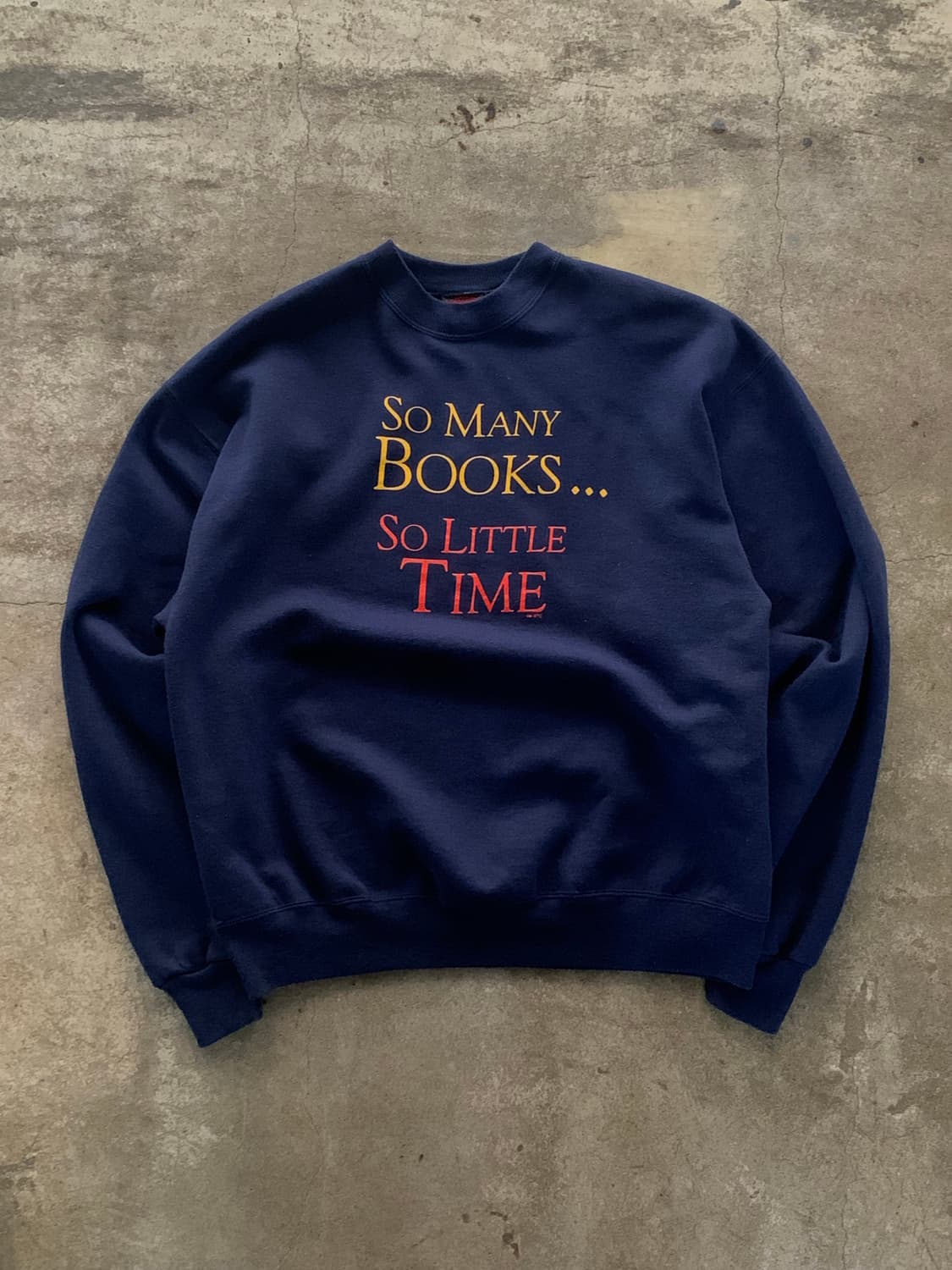 90s SO MANY BOOKS… SO LITTLE TIME 스웻셔츠 상품이미지1
