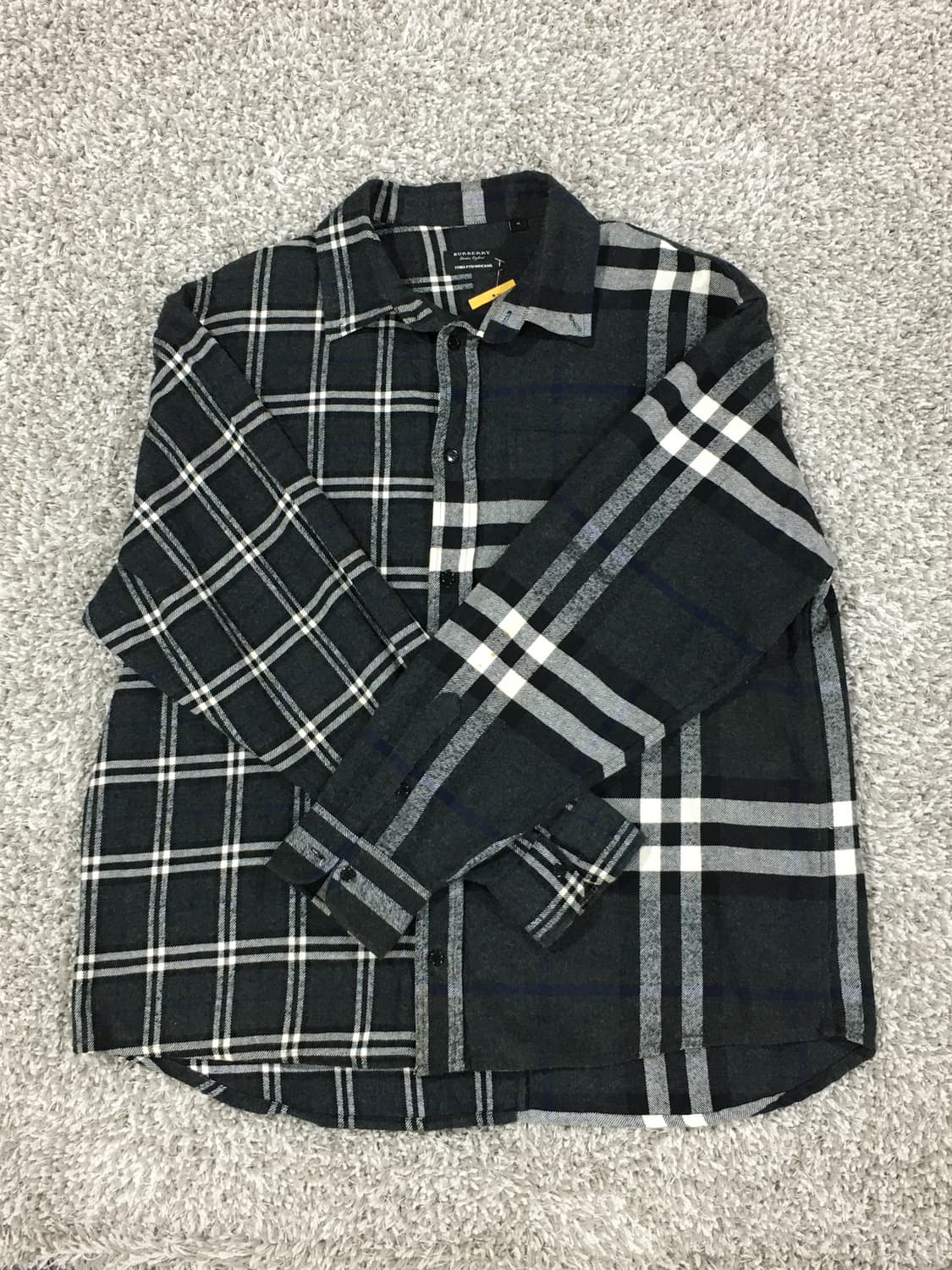 버버리 체크 셔츠 상품이미지1