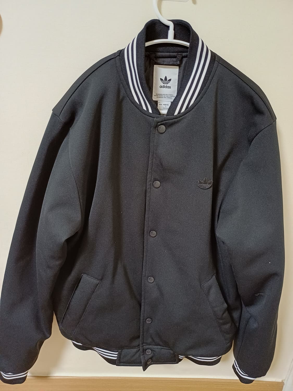 아디다스 바시티 붐버 누빔 자켓 상품이미지1