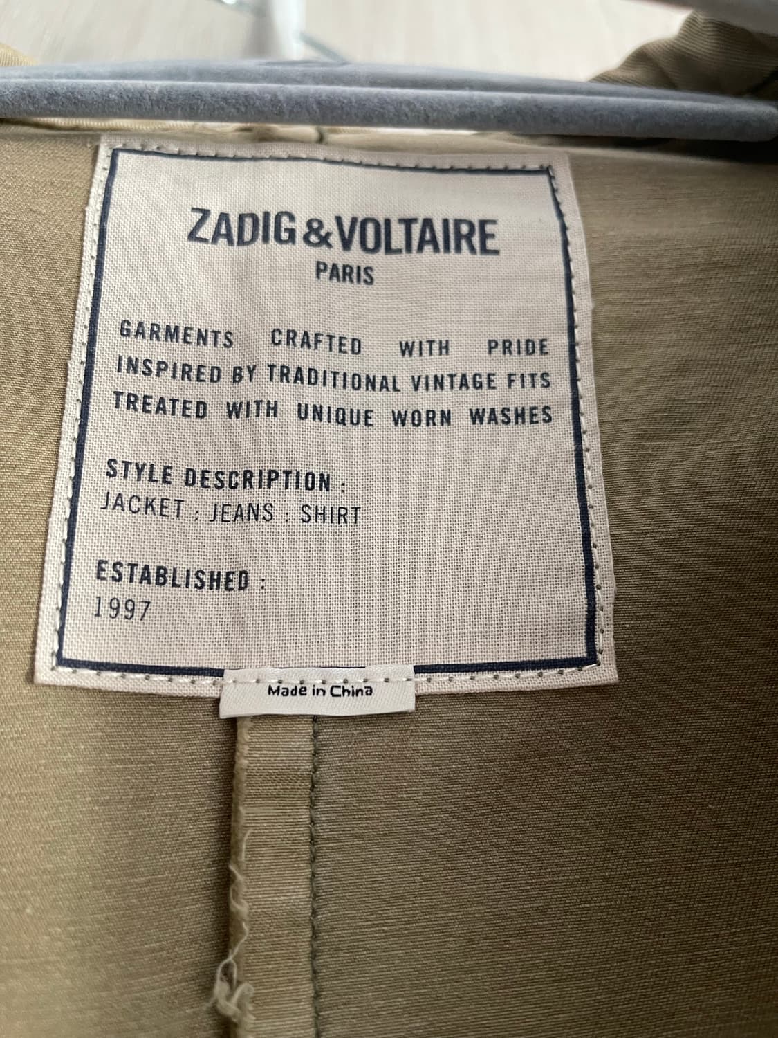 쟈딕앤볼테르 카키색 미리터리 스타일 여성 자켓 상품이미지4