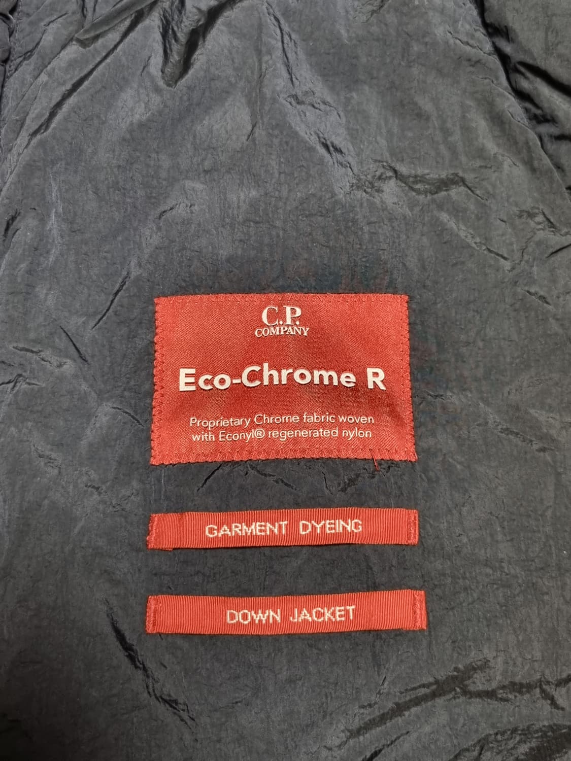 cp컴퍼니 에코크롬R 패딩 상품이미지4