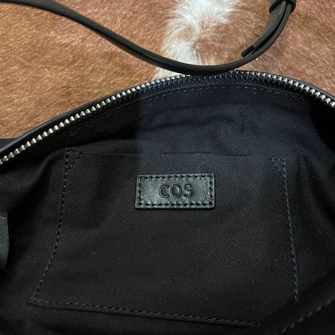 COS 양가죽 가방 상품이미지7