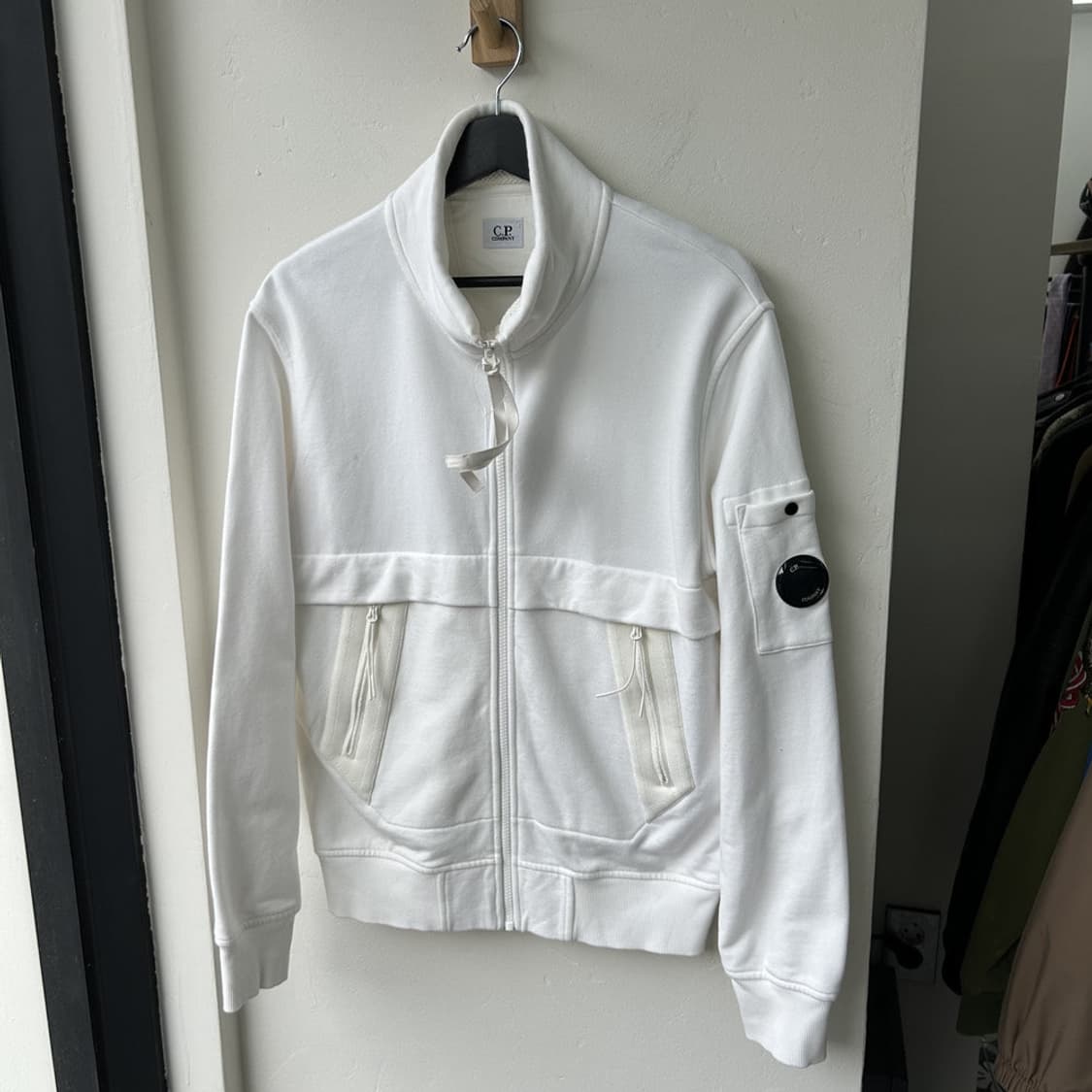 16684 - C.P 컴퍼니 렌즈 집업 자켓 상품이미지2