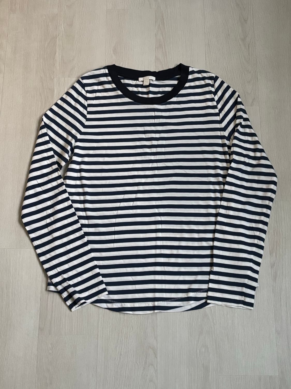 코스 cos 긴팔티 S 상품이미지3