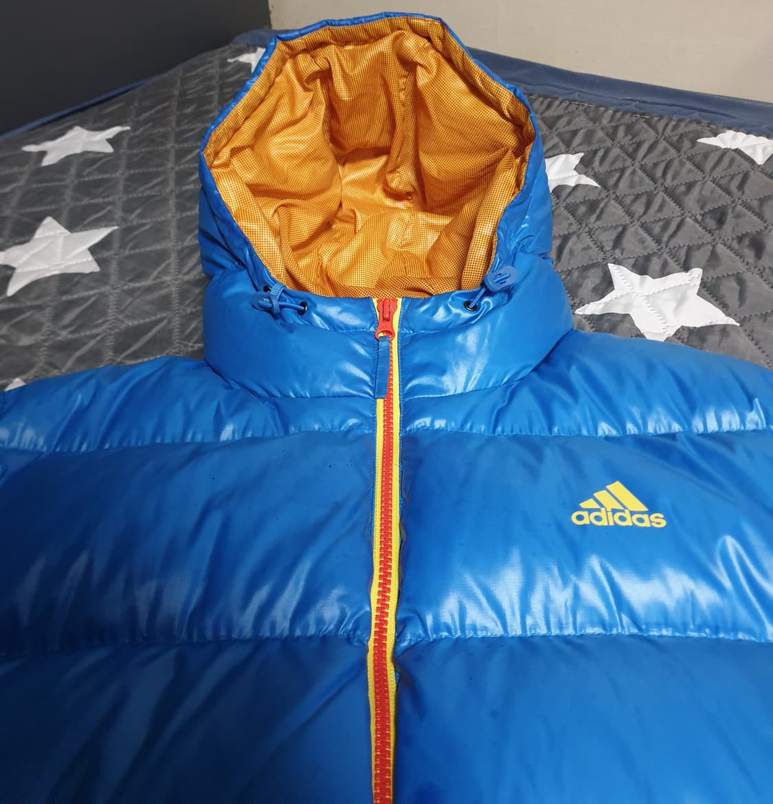 아디다스 올드스쿨 Q4S  칼라지퍼 덕다운 푸퍼 유광 패딩 (L) 상품이미지2