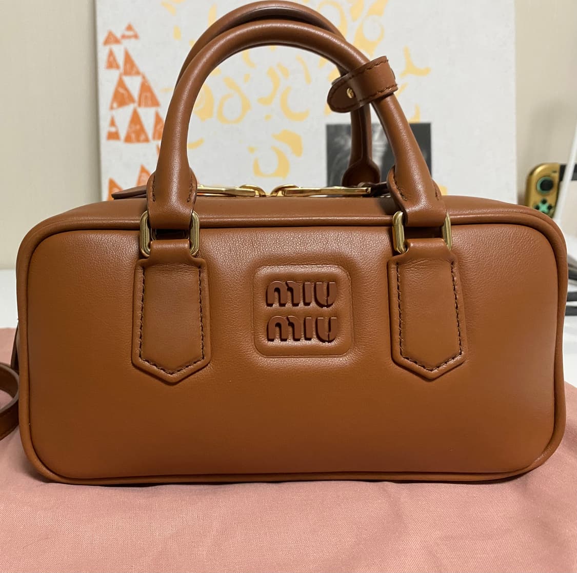 Miu Miu 미우미우 아르카디백 꼬냑 스몰 상품이미지1