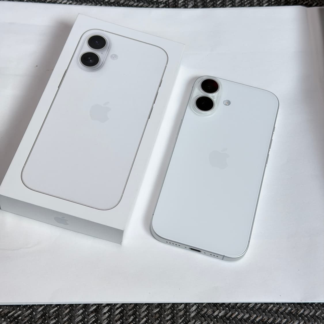 아이폰 17 256GB 화이트 풀박스 자급제 상품이미지2