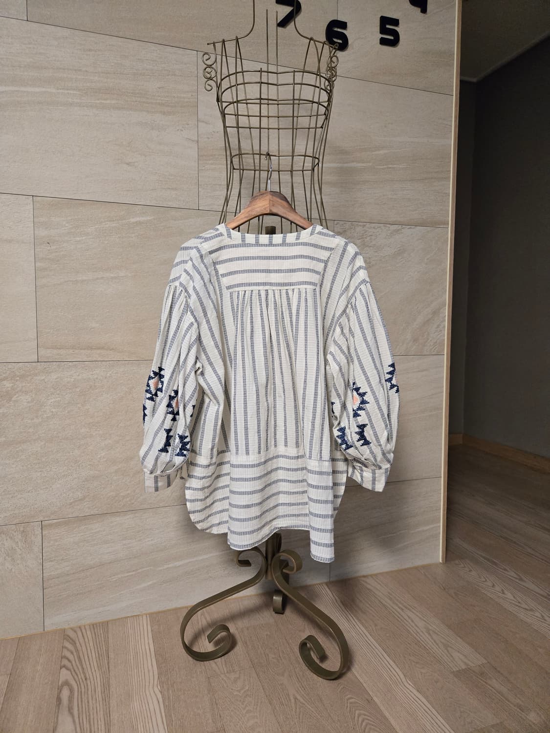 [55] O'2nd 오즈세컨 자수 블라우스 셔츠 상품이미지5