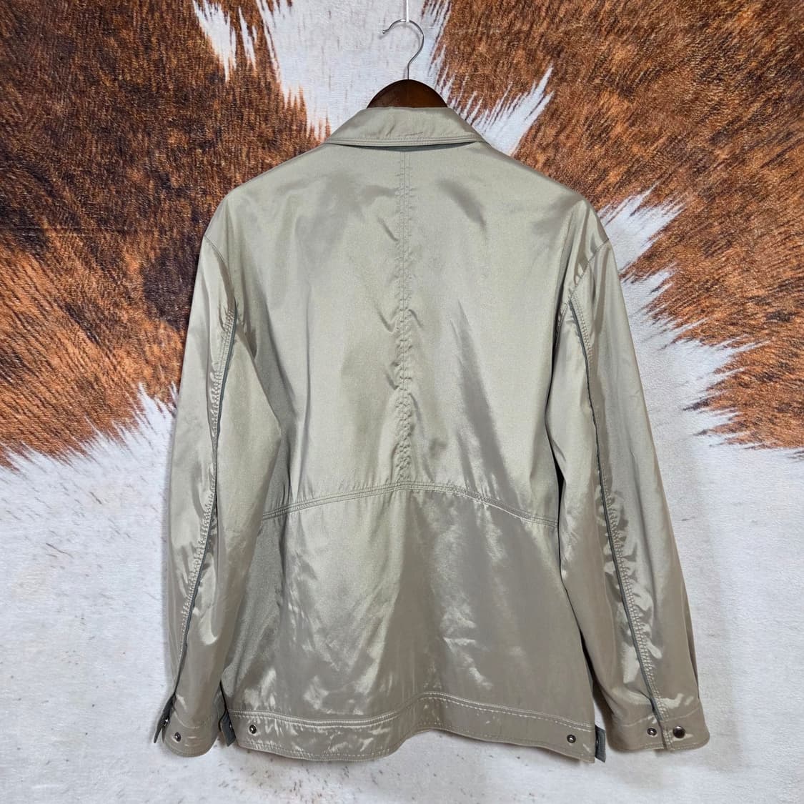 인디안 베이지 유광 블루종 자켓 상품이미지4