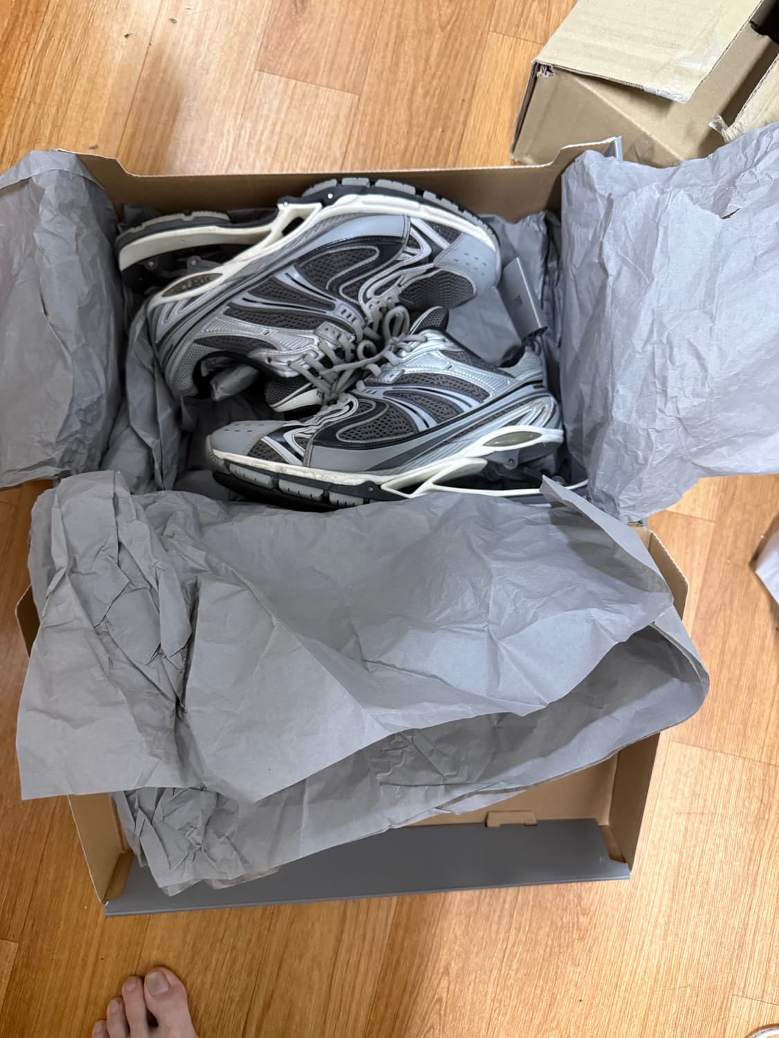 발렌시아가 엑스팬더 상품이미지5